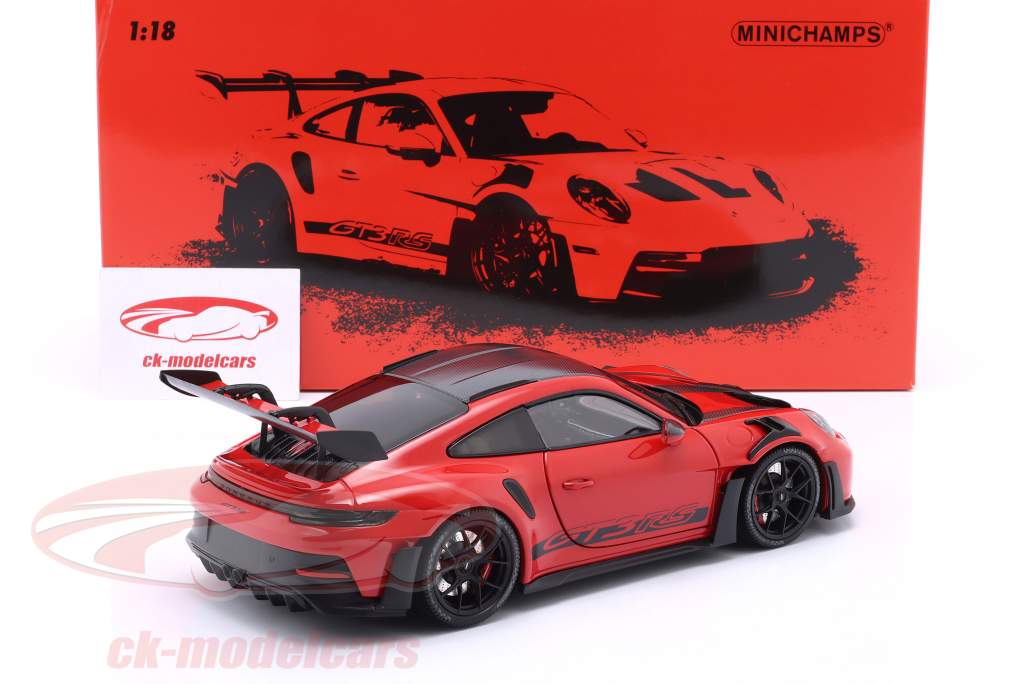 Porsche 911 (992) GT3 RS Pacchetto Weissach 2022 rosso / nero cerchi 1:18 Minichamps