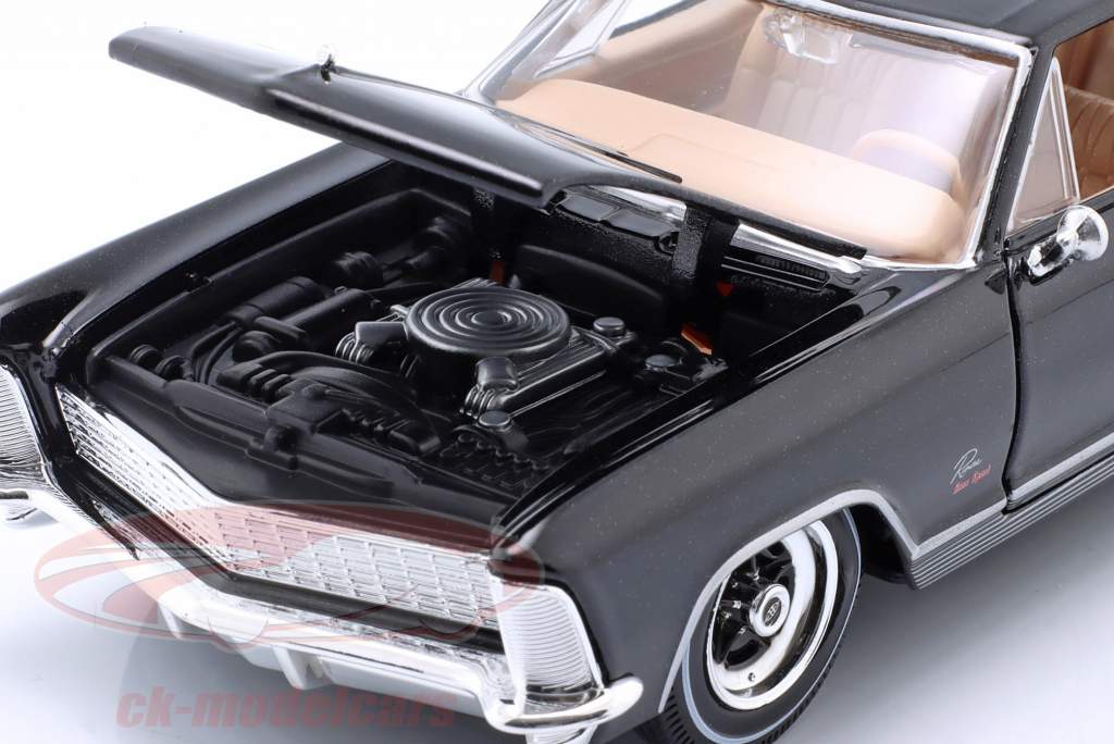 Buick Riviera Baujahr 1965 schwarz 1:24 Maisto