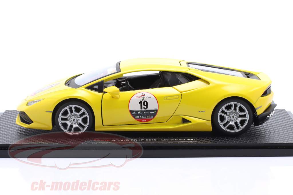 Lamborghini Huracan Zoute Grand Prix 2019 желтый 1:24 Bburago