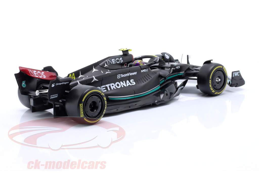 Lewis Hamilton Mercedes-AMG F1 W14 #44 Formel 1 2023 1:24 Bburago