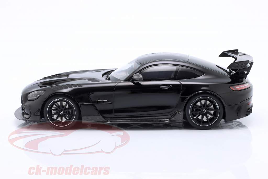 Mercedes-AMG GT Black Series Bouwjaar 2020 zwart metalen 1:18 Minichamps