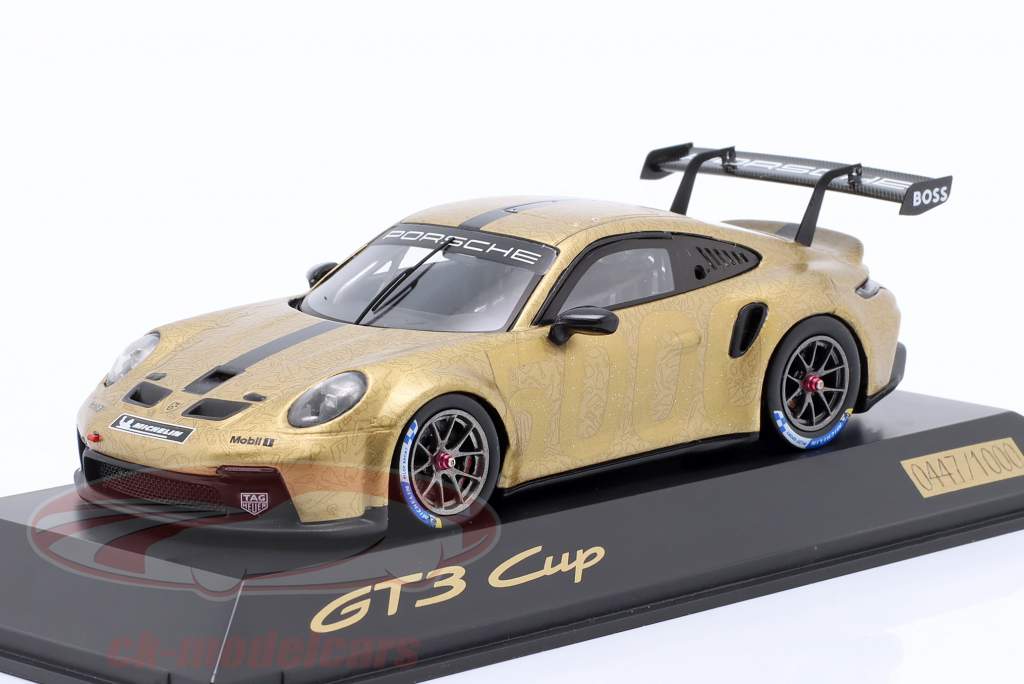 Porsche 911 (992) GT3 Cup 5000 oro metálico 1:43 Spark