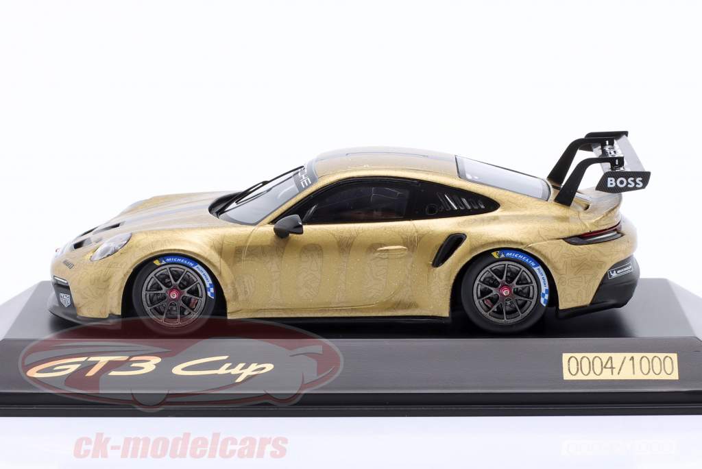 Porsche 911 (992) GT3 Cup 5000 guld metallisk 1:43 Spark / Begrænsning #0004