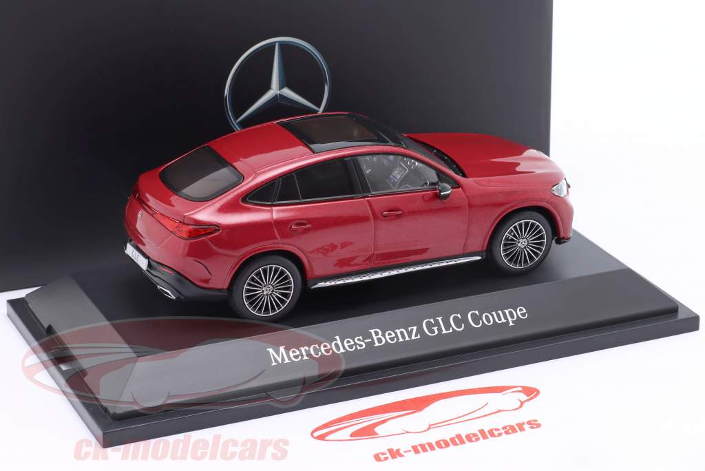 Mercedes-Benz GLC Coupe (C254) 巴塔哥尼亚红 1:43 iScale
