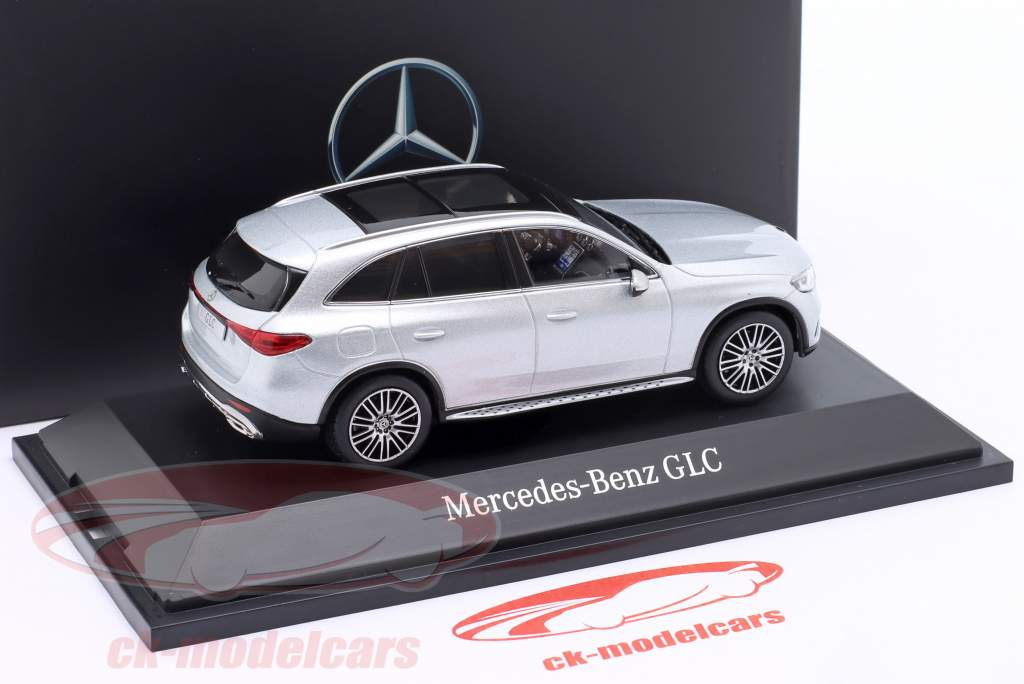 Mercedes-Benz GLC (X254) high Tech zilver 1:43 iScale