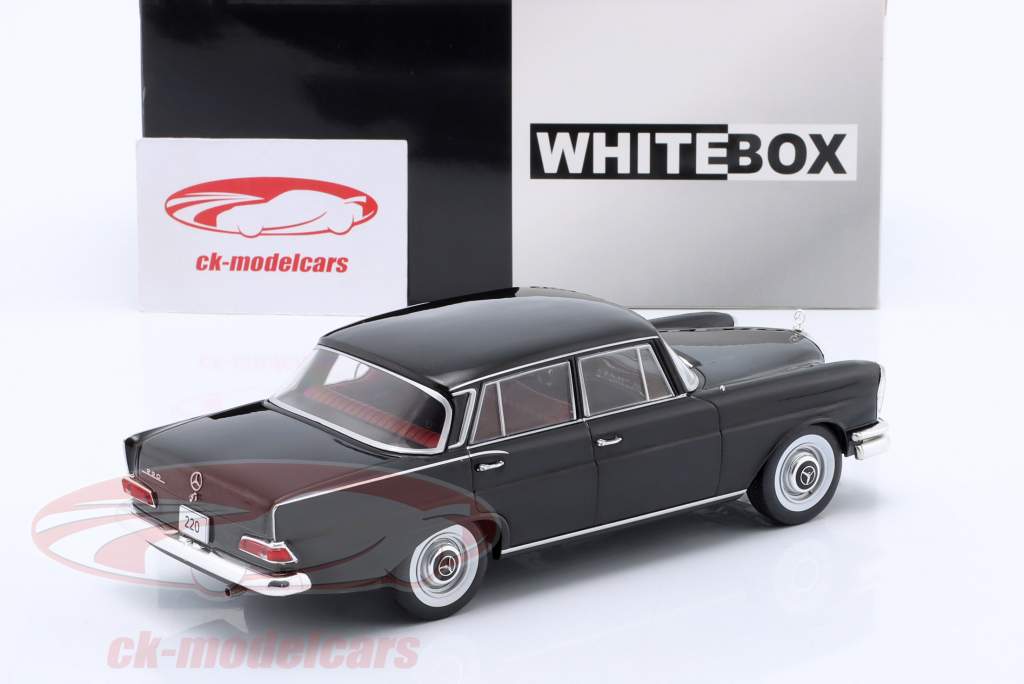 Mercedes-Benz 220 (W111) Baujahr 1959 schwarz 1:24 WhiteBox