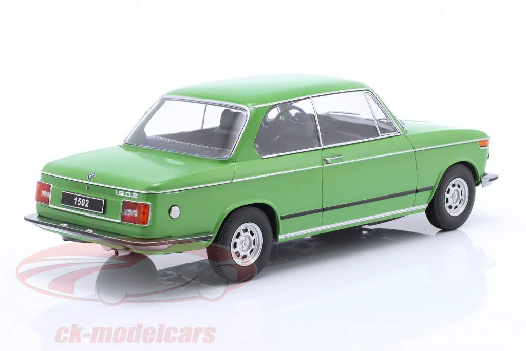 BMW 1502 2. serie Anno di costruzione 1974 verde 1:18 KK-Scale