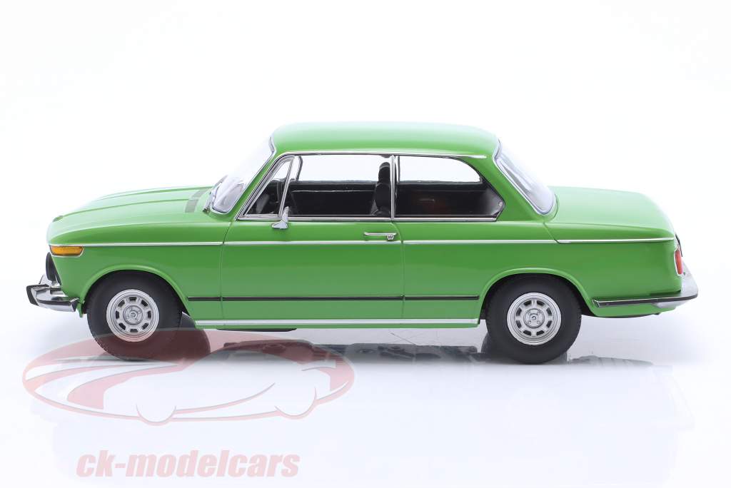 BMW 1502 2. Series Ano de construção 1974 verde 1:18 KK-Scale