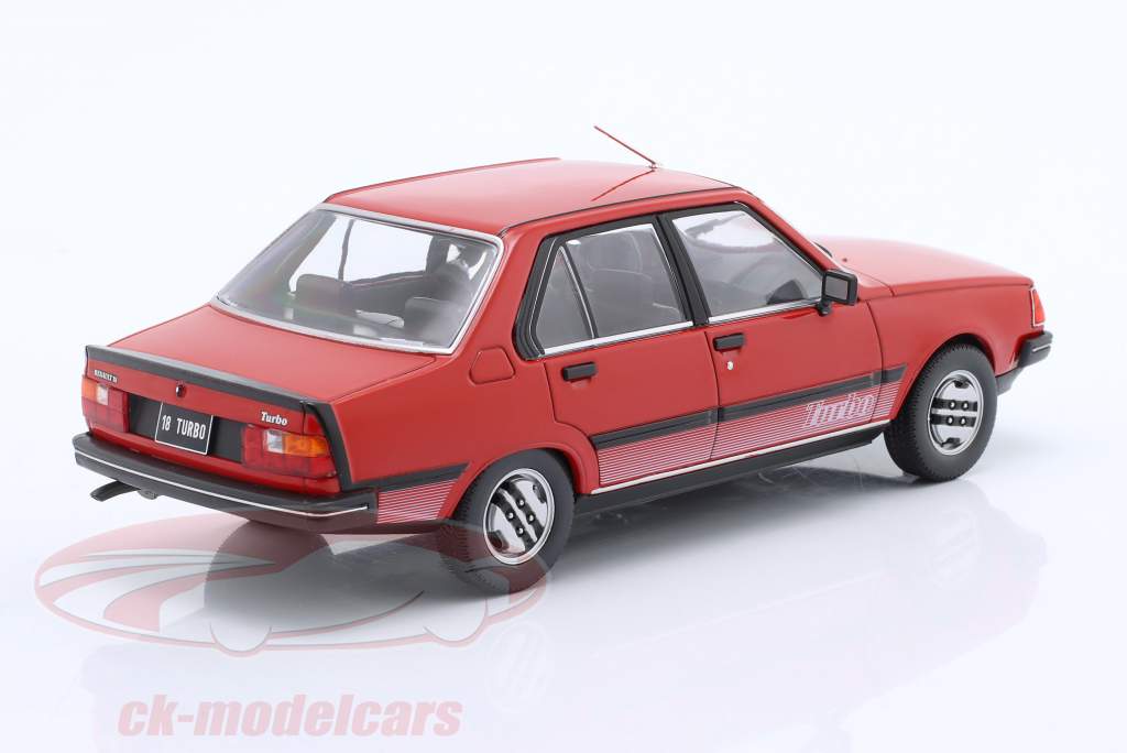 Renault 18 Turbo 建設年 1980 赤 1:24 WhiteBox