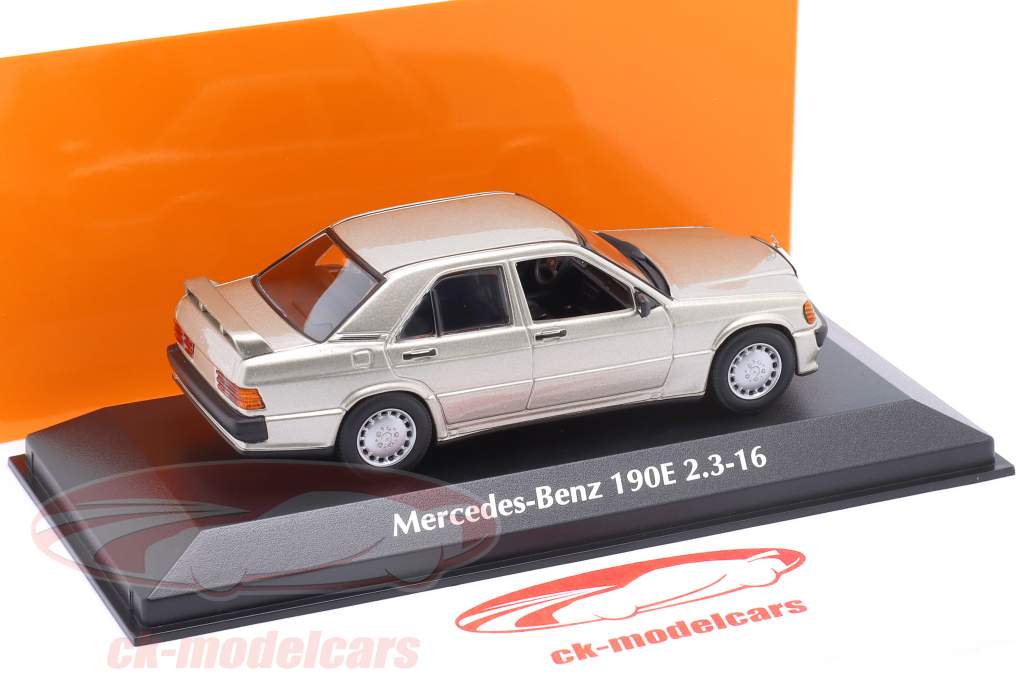 Mercedes-Benz 190E 2.3-16 (W201) Ano de construção 1984 ouro metálico 1:43 Minichamps