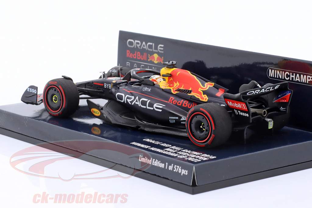M. Verstappen Red Bull RB18 #1 ganador Hungría GP fórmula 1 Campeón mundial 2022 1:43 Minichamps