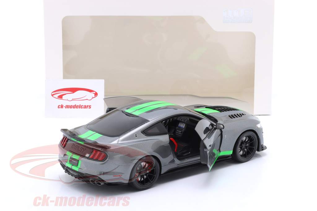 Ford Mustang GT500 Ano de construção 2020 cinza carbono metálico / verde neon 1:18 Solido