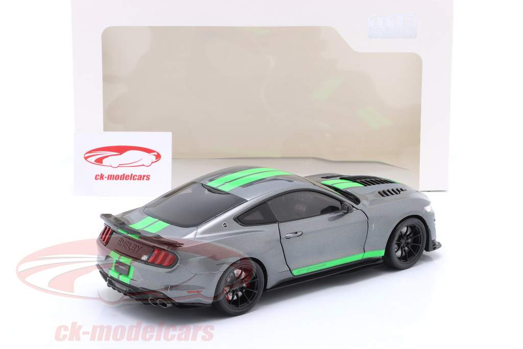 Ford Mustang GT500 year 2020 carbon grey metallic / neon green 1:18 Solido