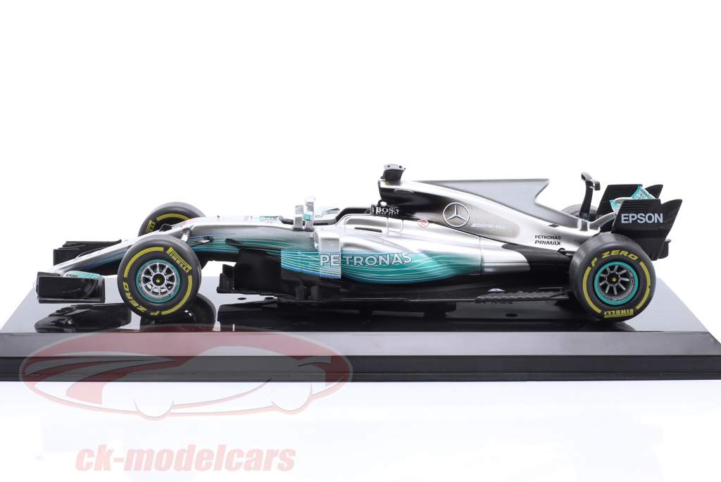 L. Hamilton Mercedes-AMG F1 W08 #44 Formula 1 World Champion 2017 1:24 Premium Collectibles