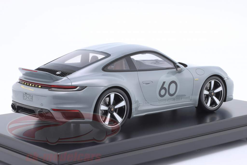 Porsche 911 (992) Sport Classic 2022 gris deportivo metálico 1:12 Spark