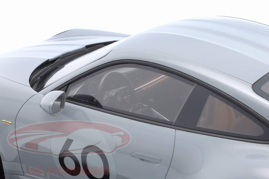 Porsche 911 (992) Sport Classic 2022 gris sport métallique 1:12 Spark