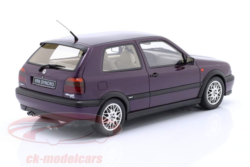 Volkswagen VW Golf III VR 6 Syncro Byggeår 1995 lilla 1:18 OttOmobile