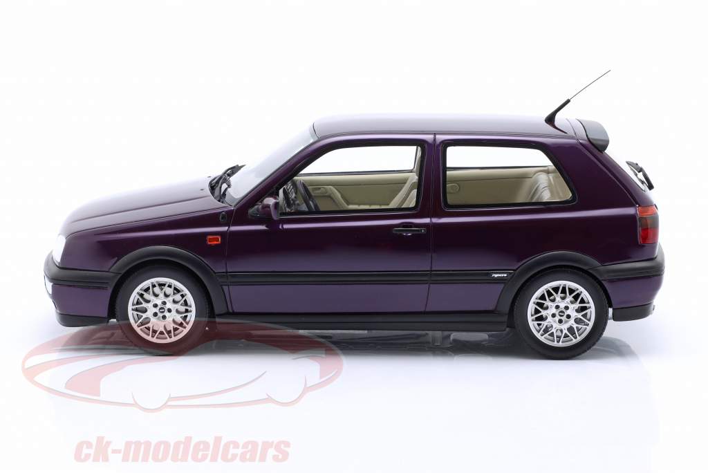 Volkswagen VW Golf III VR 6 Syncro Année de construction 1995 violet 1:18 OttOmobile