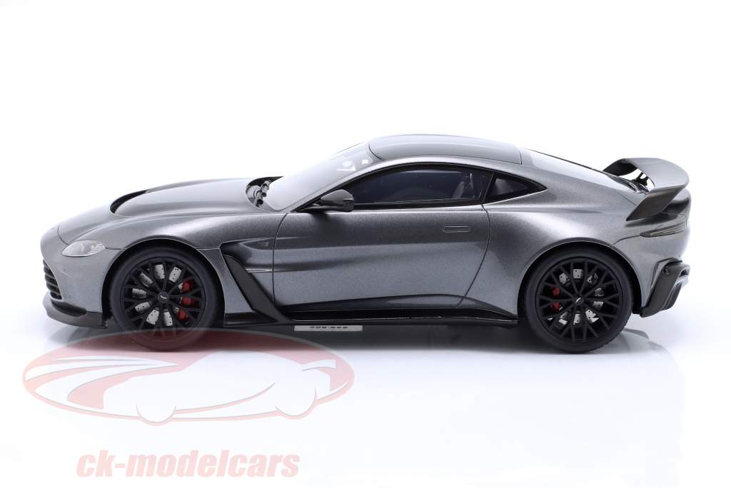 Aston Martin DB12 Ano de construção 2023 Cinza metálico 1:18 GT-Spirit