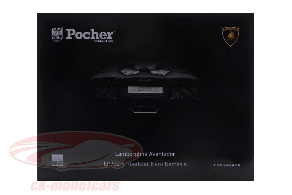 Lamborghini Aventador LP 700-4 Roadstere 2013 Kit sort 1:8 Pocher
