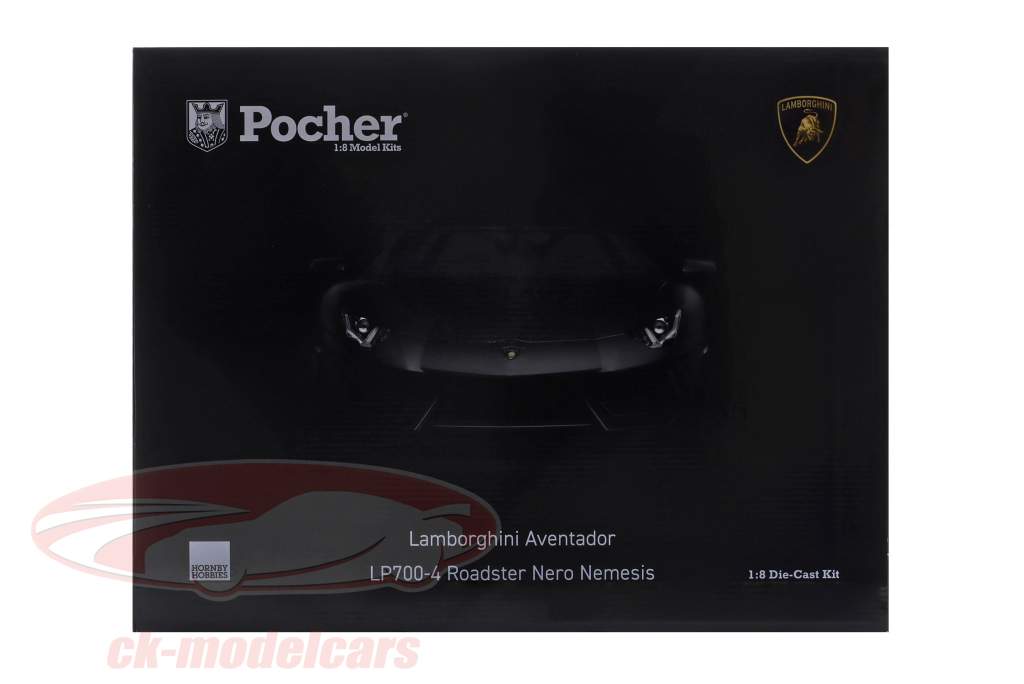 Lamborghini Aventador LP 700-4 Roadsters 2013 Kit zwart 1:8 Pocher