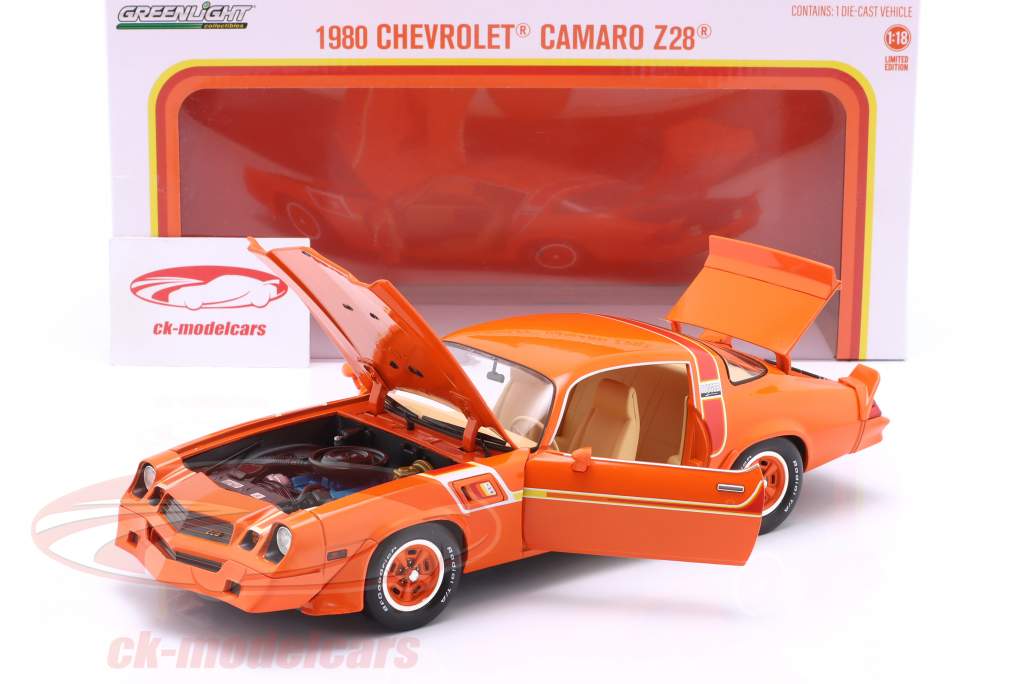 Chevrolet Camaro Z28 Hugger General Motors Special 1980 laranja 1:18 Greenlight