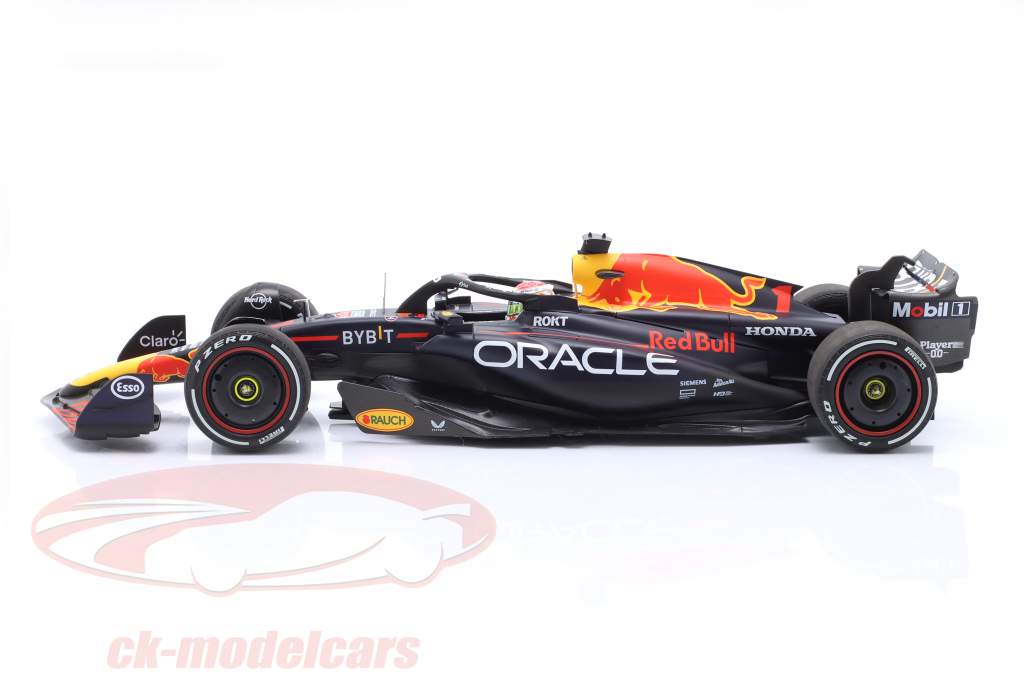 M. Verstappen Red Bull RB19 #1 Sieger Spanien GP Formel 1 Weltmeister 2023 1:18 Minichamps
