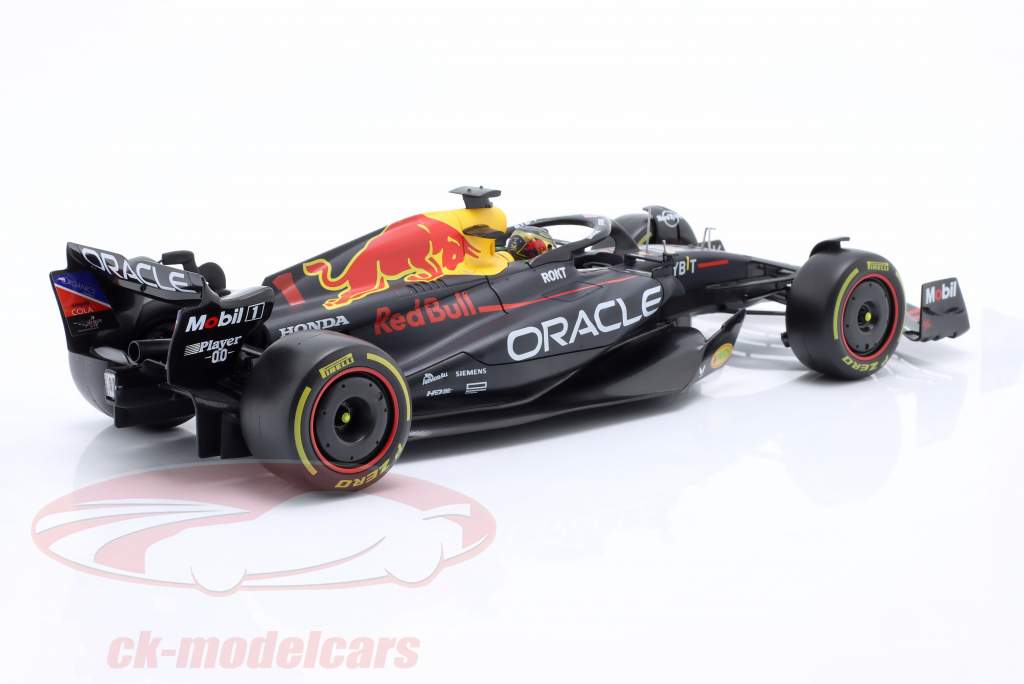 M. Verstappen Red Bull Racing RB19 #1 vincitore Abu Dhabi formula 1 Campione del mondo 2023 1:18 Bburago