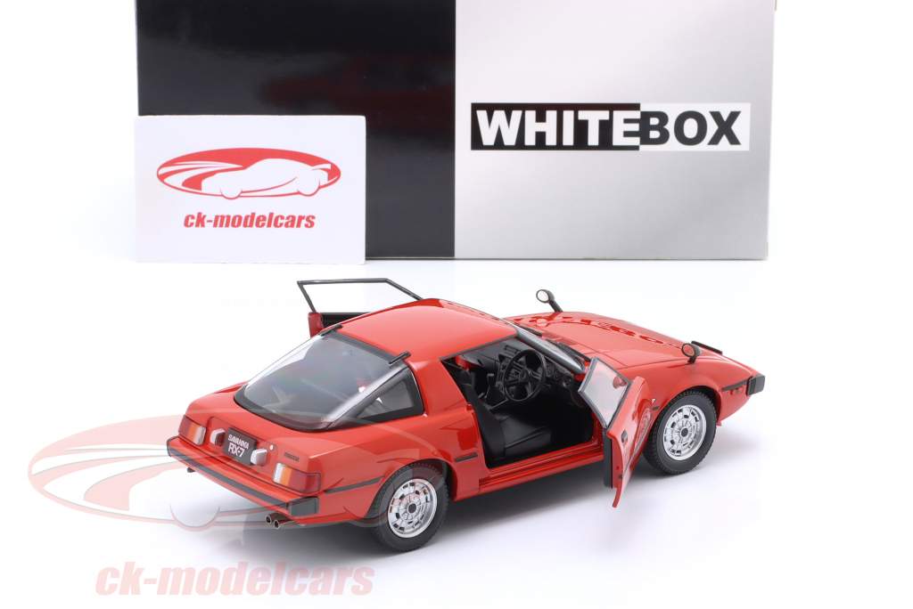 Mazda RX-7 RHD Год постройки 1980 красный 1:24 WhiteBox