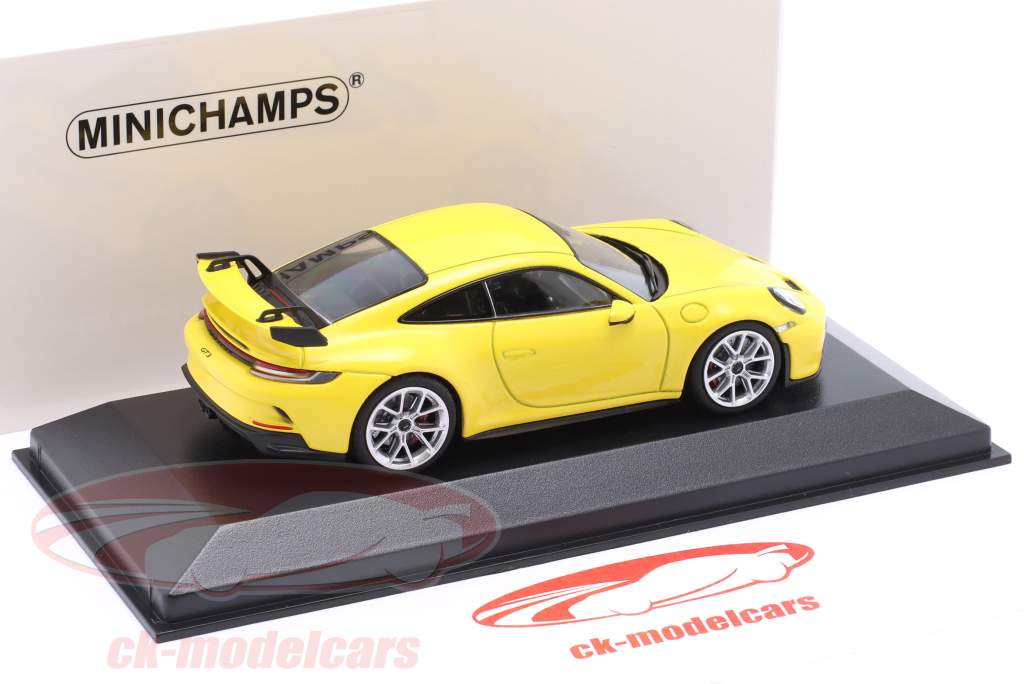 Porsche 911 (992) GT3 Byggeår 2020 racing gul / sølv fælge 1:43 Minichamps