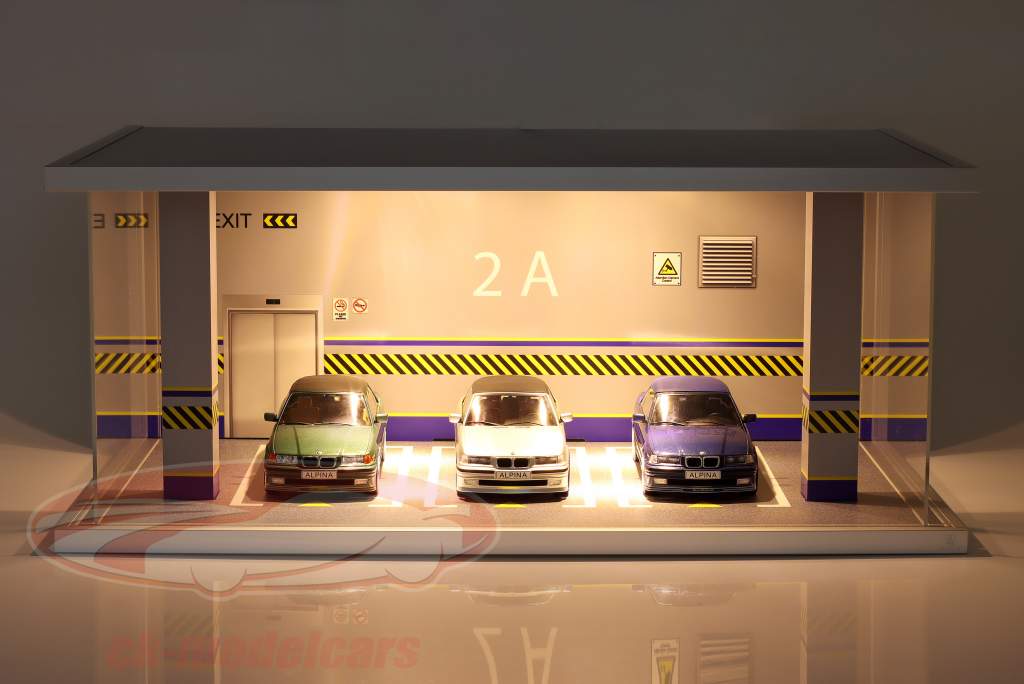 Illuminated Diorama Car Park 1:18 Atlantic