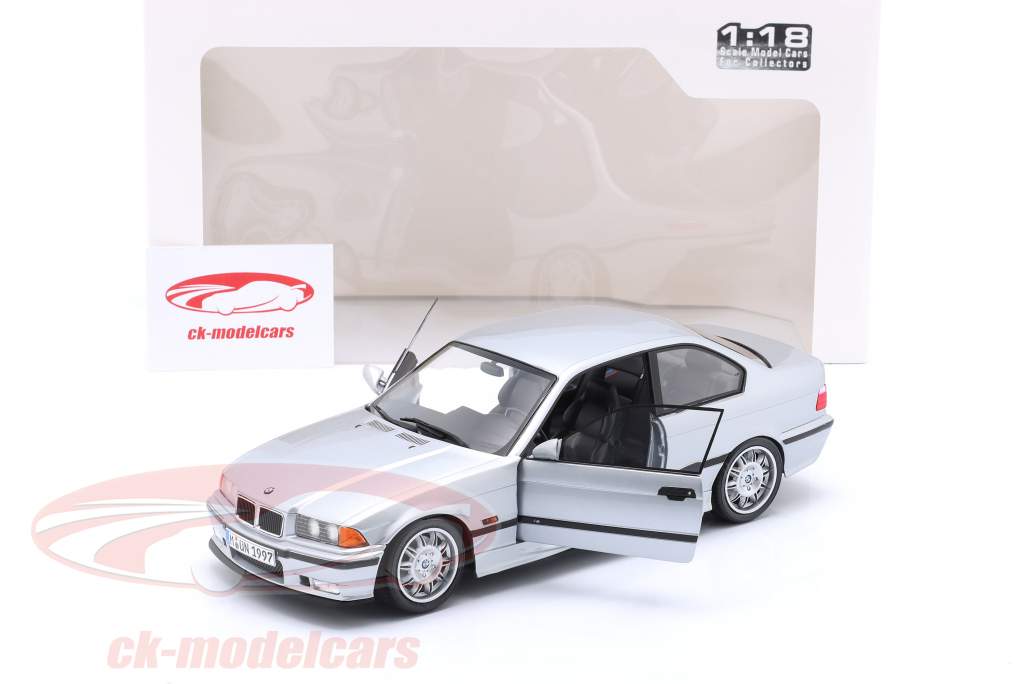 Solido 1:18 BMW M3 (E36) Coupe 建設年 1997 北極銀 S1803913 モデル