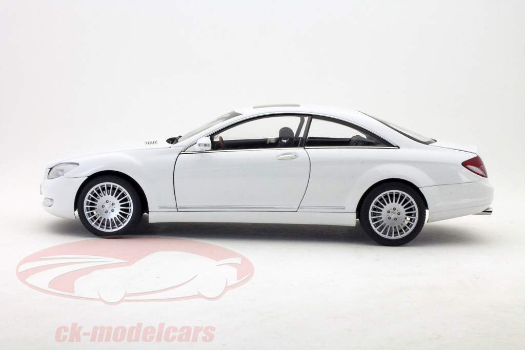 Aa 1/18 メルセデスベンツ CL63 AMG White Aa 1/18 メルセデスベンツ CL63 AMG White