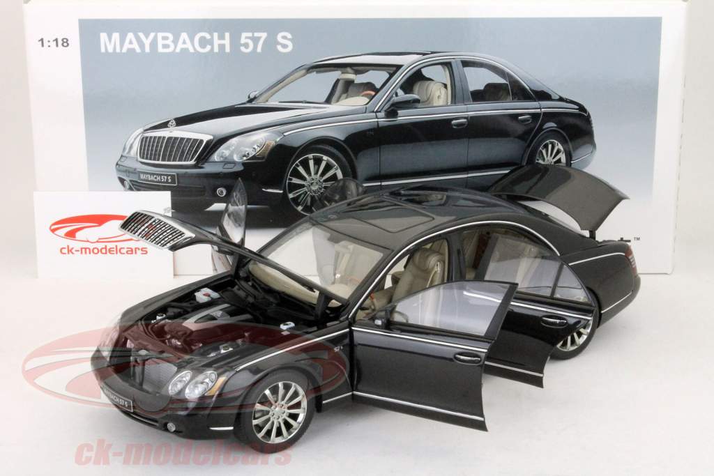 マイバッハautoart 57s 2005 autoart 56157 143 AUTOart 1:43 Maybach 57 S Year 2005 white 56157 model car