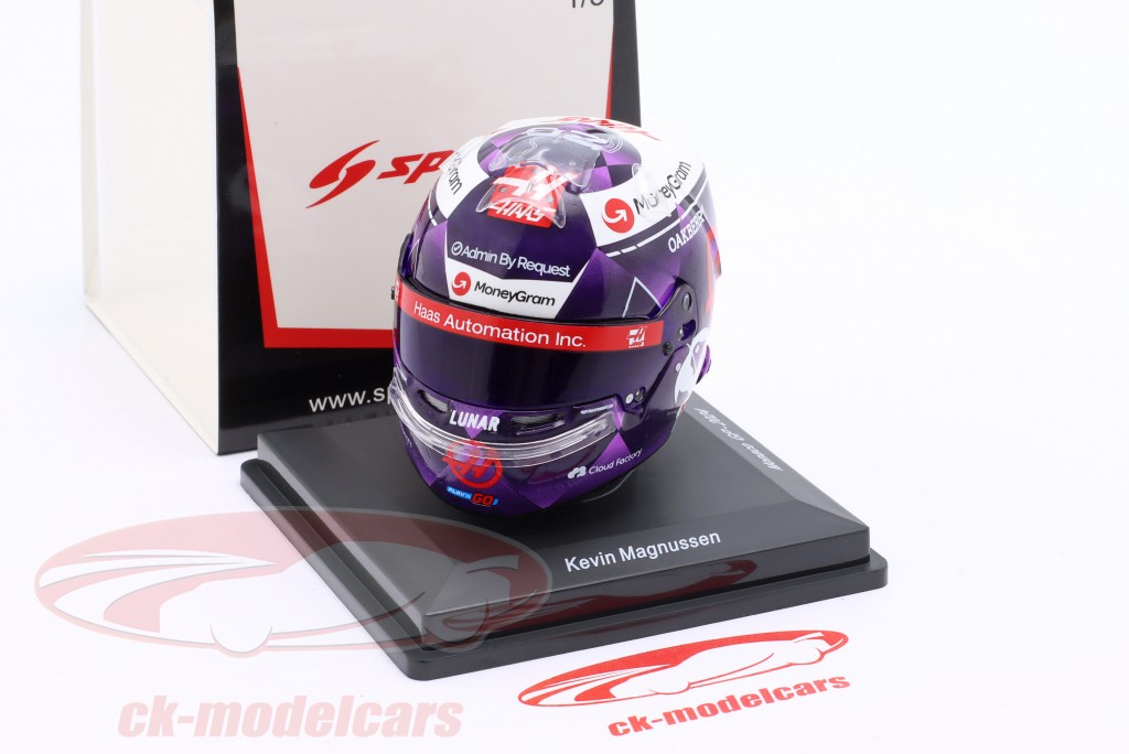 Casco Miniatura Spark 1/5 – Kevin Magnussen Monaco GP 2023, Haas F1 Team, In Scala, Con Vetrina Acrilica