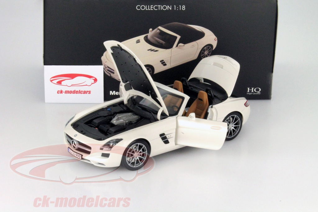 Norev 1:18 メルセデス·ベンツ SLS AMG ロードスター 年 2011 白 