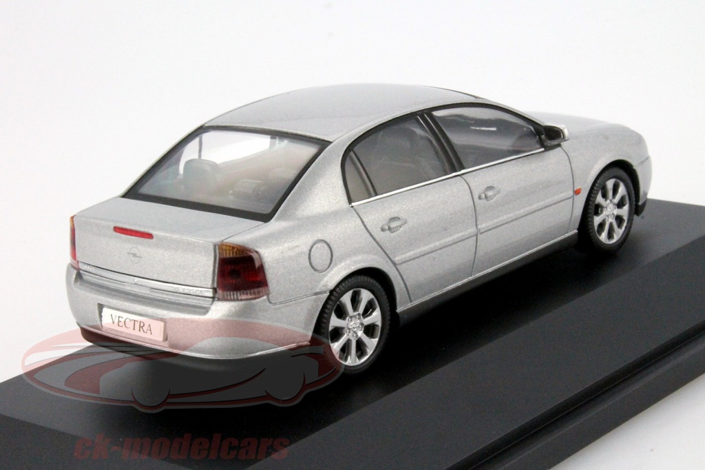 Schuco - 1:43 - Opel Vectra Caravan - Modèle