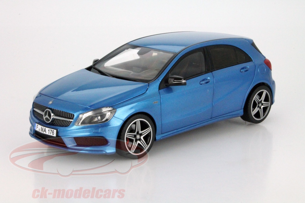 Aクラス W176 1/18 マットグレー カスタム仕様 ノレブ製 ベンツ純正