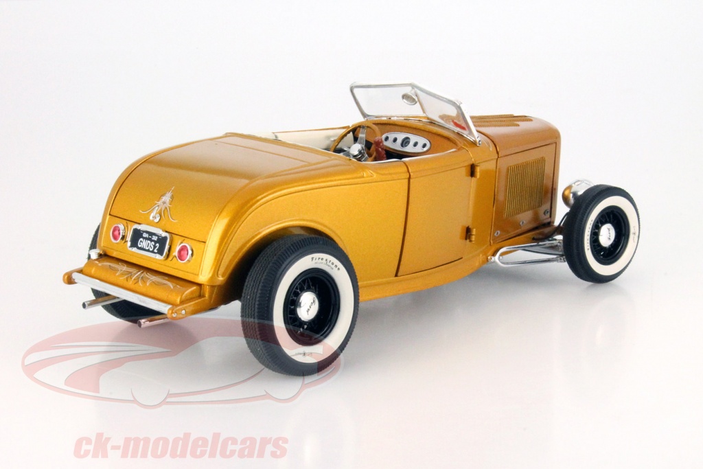 gmp製 1932 Ford Roadster 15周年記念限定品 1932 FORD ROADSTER RODDER'S JOURNAL REAL STEEL 1:18 GMP