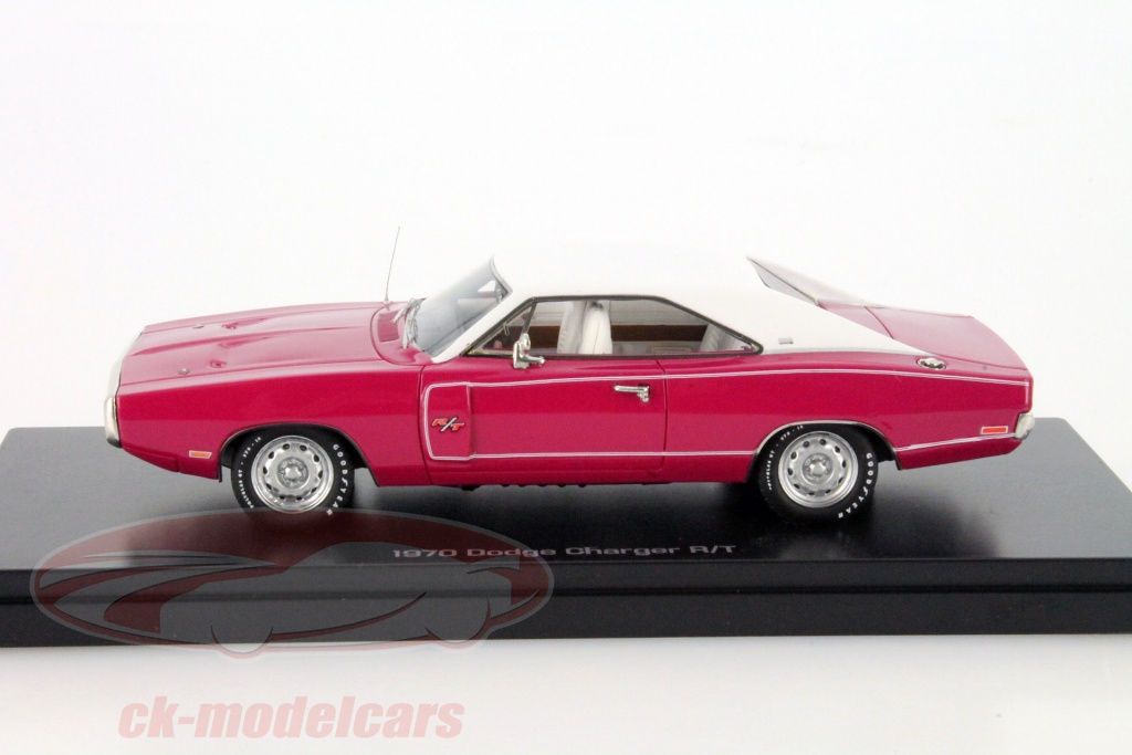 Auto World 1/43 per caricatore General Lee 1969 AWRSS1151 Giocattoli in resina Modelli di auto Hobby in miniatura da collezione Regali limitati Auto World 1/43 per caricatore General Lee 1969 AWRSS1151 Giocattoli in resina Modelli di auto Hobby in miniatura da collezione Regali limitati