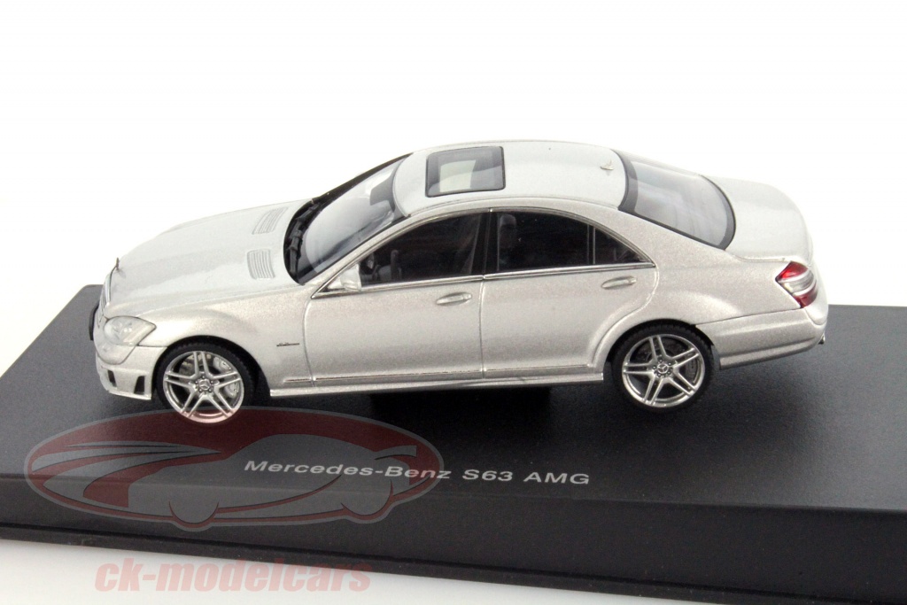 AUTOart 1:43 Mercedes-Benz S63 AMG 銀 56206 モデル 車 56206 