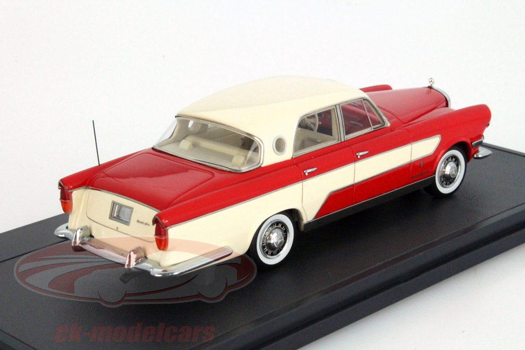 Matrix 1:43 Studebaker Power Hawk Año de construcción 1956 turquesa