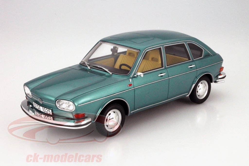 BoS-Models 1:18 Volkswagen VW 411 Fastback turkoois metalen BOS033 ...