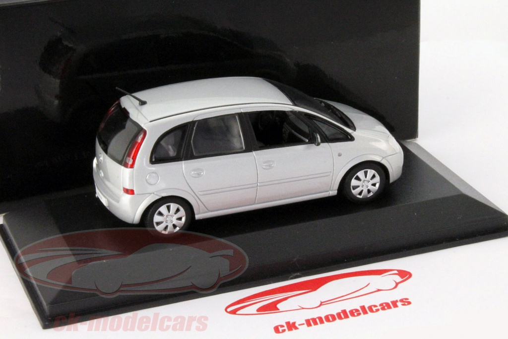 Minichamps 1:43 Opel Manta B #140 24h Nürburgring 2013 Kissling Motorsport 437134140