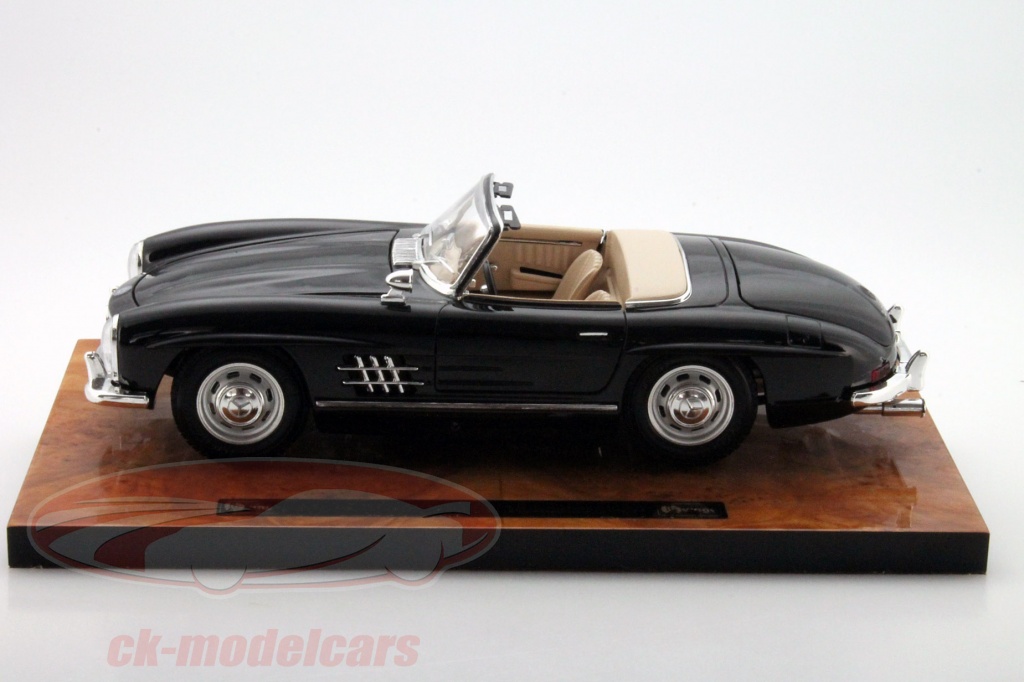 burago Mercedes Benz 300SL “Roadster”
