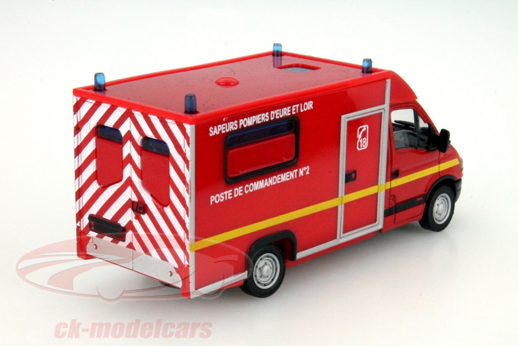Camion De Pompiers Solido 1/50 - Renault Master 1998 - Modèle N48 France - Métal/plastique - Occasion