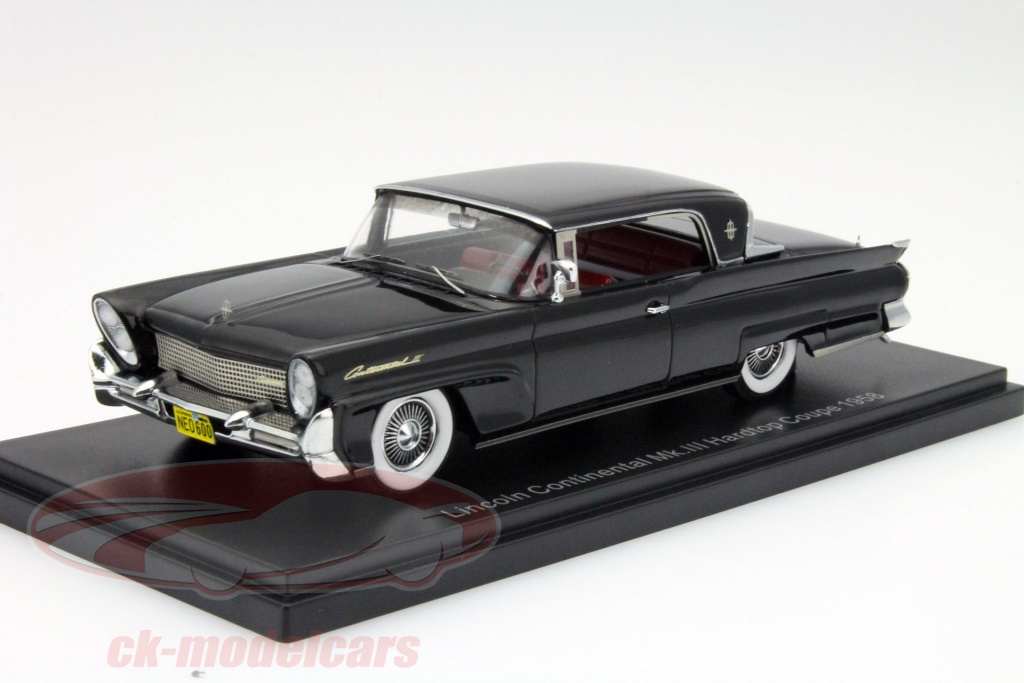 Diecast model cars Lincoln Continental 1/43 GLM Mark IV grün 1972 1:43
