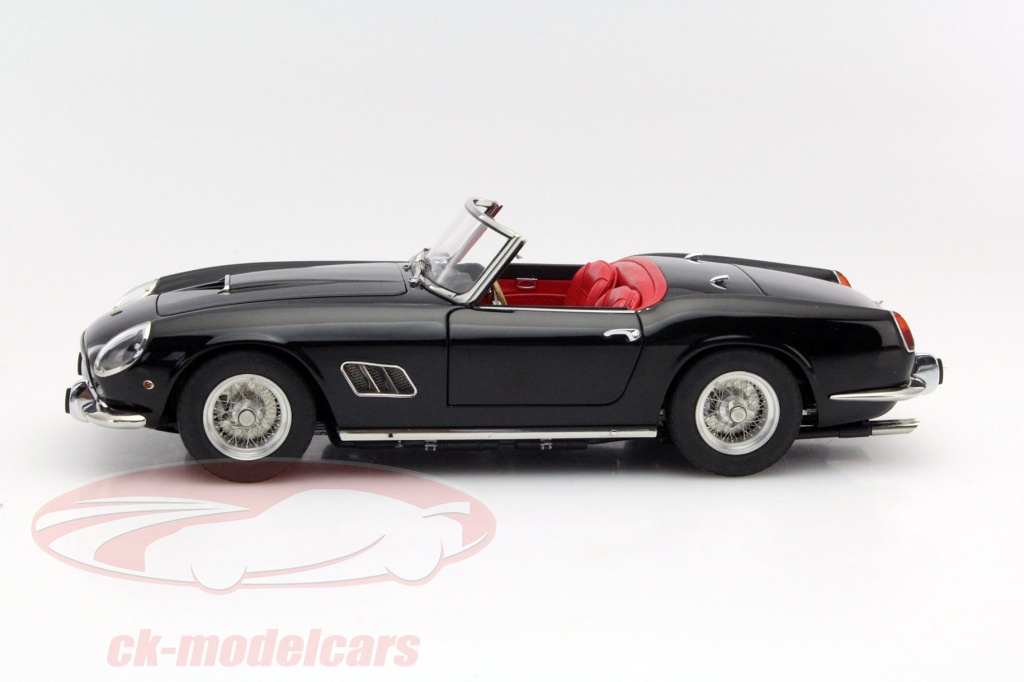 CMC 1:18 フェラーリ250 GTカリフォルニアスパイダーSWB 1960