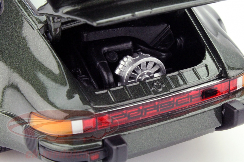 Porsche 930 Cabriolet Flat Nose Gemballa – Revell 1/24 – Vintage