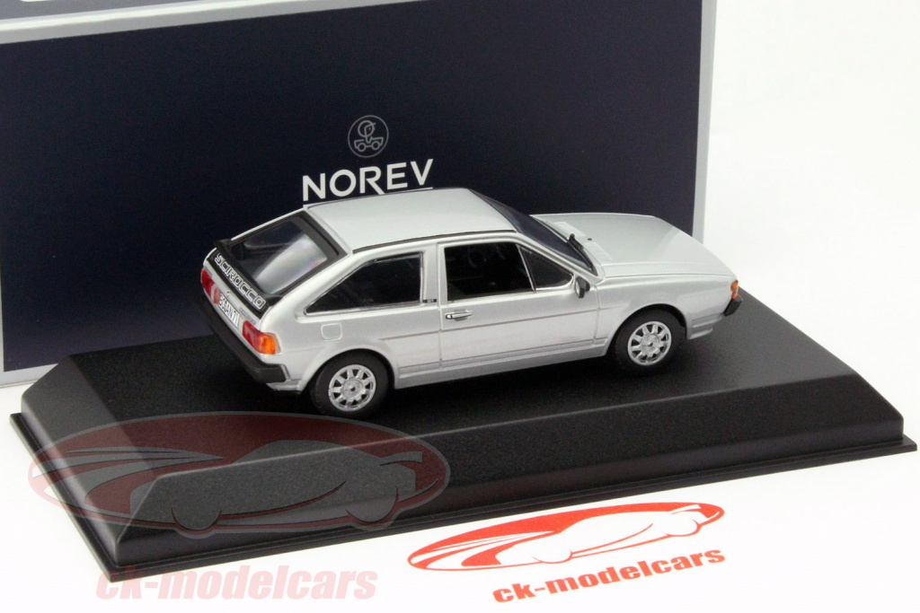 Miniature NOREV 1/43 - Volkswagen 1500 N°63 Avec Volant Intérieur - Occasion Bon état